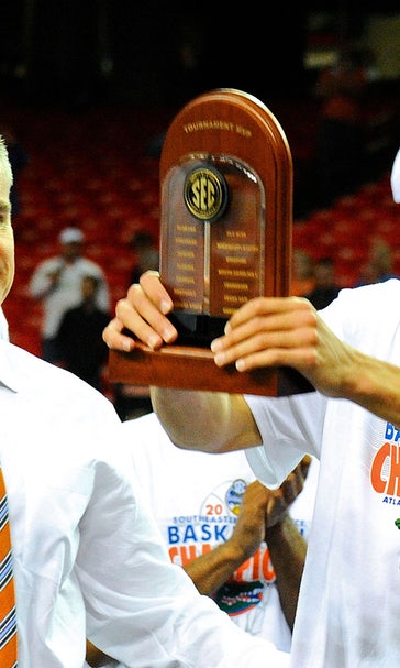 Florida's Scottie Wilbekin, coach Billy Donovan earn AP SEC honors